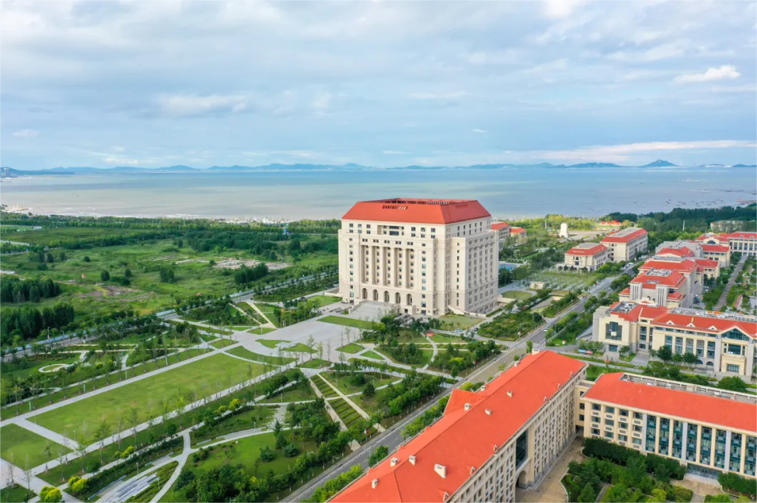 【新华社】山东大学联合举办上合组织成立25周年相关学术活动